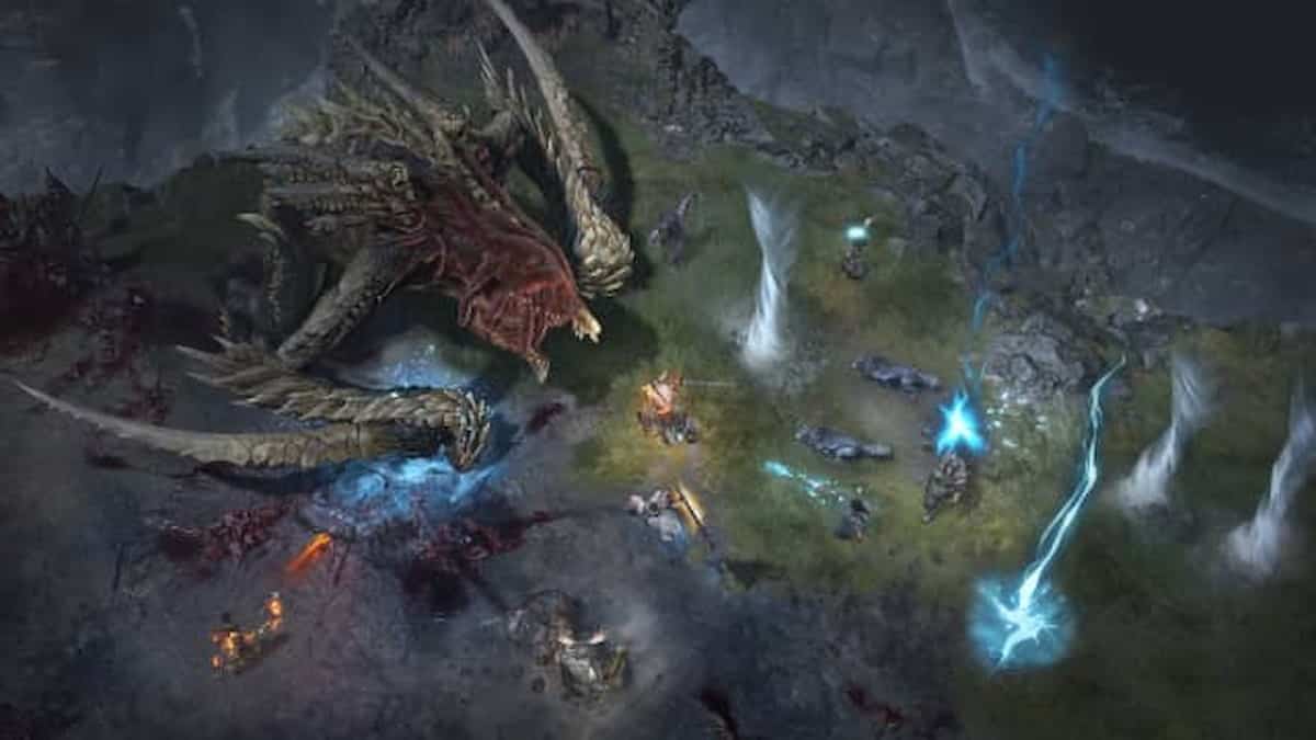 Players in Diablo 4 fighting the World Boss Ashava.