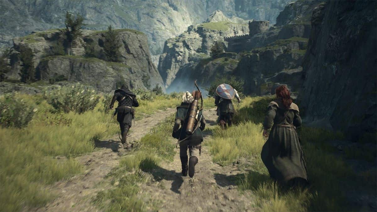 Player and Pawns set out on a trail in Dragon's Dogma 2