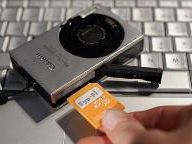 Lost cameras ‘phone home’ to catch thieves