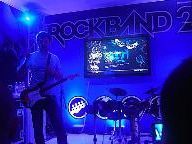 Rock Band 2 vs. Guitar Hero: World Tour vs. Rock Revolution – Popular Mechanics