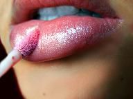 Xbox 360 Game ‘Lips’ Gets the Party Singing This Holiday Season