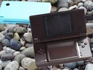 Florida teen finds rocks in Nintendo DS box