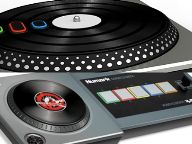 DJ Hero vs. Scratch: The Ultimate DJ – Who Will Come Out On Top?