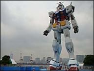 Giant Gundam robot stalks Japan