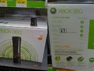 Xbox 360 Elite in white package in the wild, Pro SKU missing on back-of-box chart