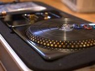 DJ Hero: Renegade Edition Unboxing and Thoughts