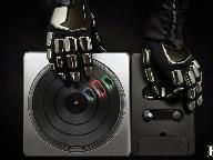 Globe and Mail reviews DJ Hero – Taking DJ Hero for a spin