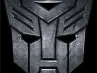 Transformers War for Cybertron GT Trailer.