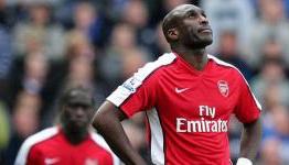 Sol Campbell ready to pledge future to Arsenal with one-year contract