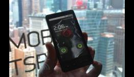 Engadget: Motorola Droid X first (official) hands-on and unboxing