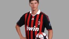 Klaas-Jan Huntelaar Blocks Milan’s Move For Sevilla Striker Luis Fabiano – Report