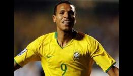 Sevilla President Jose Maria del Nido Invites Milan To Make Formal Bid For Luis Fabiano