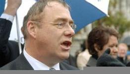 New Zealand defence minister condemns Medal of Honor