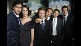 Playeraffinity: Entourage – Porn Scenes from an Italian Restaurant (Review)