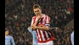 Stoke City Defender Ryan Shawcross: Arsenal Manager Arsene Wenger Has Something Against Me