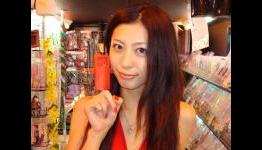 Japan’s Western-Game Loving Porn Star Pops Up At TGS