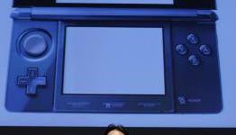Skilled Photographers Struggling To Snap Good Photos Of Nintendo 3DS