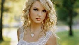 Swift To Replace Lohan In Romantic Comedy