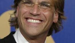 Aaron Sorkin Responds to a Commenter in Blog
