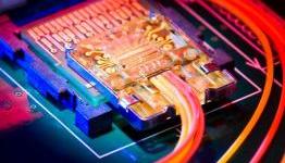 Intel shows off first laptop using “Lightpeak Technology”