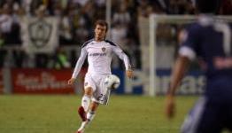Beckham delighted to see Rooney stay