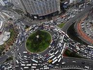 Net gridlock by 2010 study warns