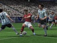 Seabass: "We thought about delaying PES 2008"