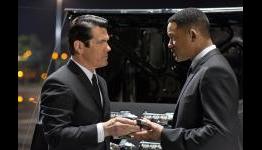Men In Black 3 Review : Bone-idle