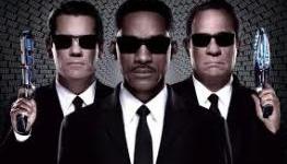 Men In Black 3 Review at Skewed and Reviewed