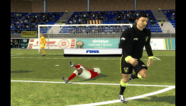 Football Superstars Review – XMMORPG
