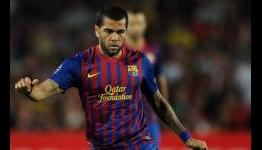 Dani Alves: I want to stay at Barcelona