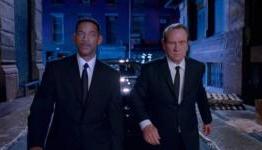 Men in Black III 3D Review – Movies Hate You Too