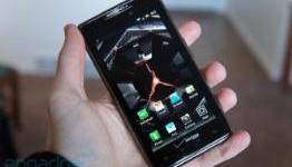 Droid Razr Maxx trumps the iPhone as Verizon’s best-selling handset