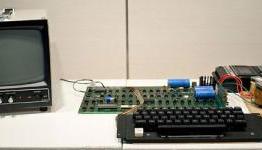 Apple-1 sells at auction for £240,000, makes iPad seem cheap