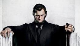 Bloody Disgusting Review – Abraham Lincoln: Vampire Hunter