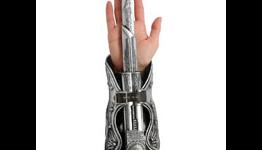 GameStop helps your dress up like Ezio Auditore!