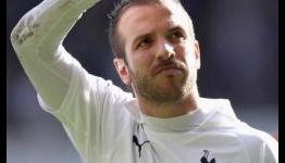 Villas-Boas wants to keep Van der Vaart