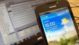 Vodafone walks us through a phone’s Android 4.0 upgrade, explains our protracted thumb-twiddling