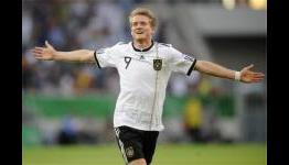 Chelsea willing to go to £23.5M for Bayer Leverkusen striker Andre Schurrle