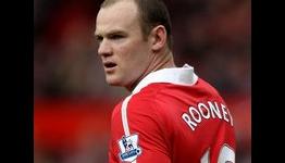 Wayne Rooney Knocked Out Of Match With Gruesome Leg Gash