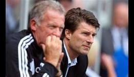 Scott Sinclair no closer to Swansea exit, insists Michael Laudrup, after 3-0 victory over West Ham