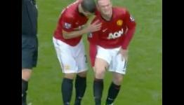 Manchester United’s Wayne Rooney faces two months out after surgery