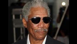 Warner Bros Builds Morgan Freeman And Elizabeth Banks Into ‘Lego’ Feature