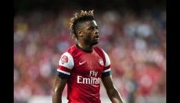 Arsenal: No Replacement for Alex Song Will Hamper Gunners’ Title Challenge