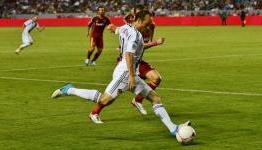 LA silent about Donovan’s injury, doesn’t appear serious