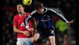 Stoke capable of causing upset against Manchester United, insists Crouch