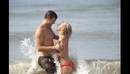 Julianne Hough & Josh Duhamel Get Cozy in Preview Images From Nicholas Sparks’ “Safe Haven”