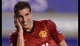 RVP can be United hero – Van der Sar
