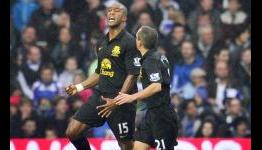 Suarez almost broke my ankle, insists Everton defender Distin