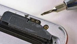 Teardown of iPad mini reveals it’s difficult to repair